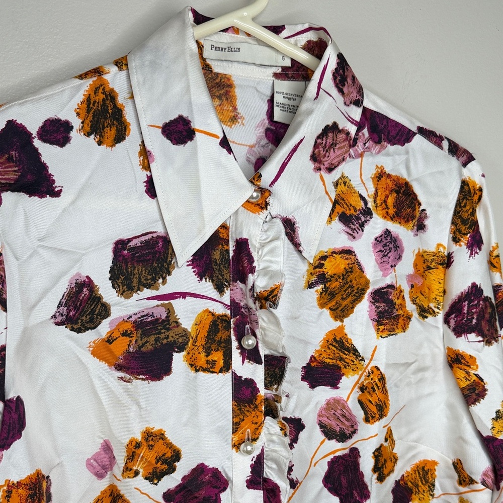 Perry Ellis 100% Silk White Blouse with Purple and Orange Floral Print Size 6 - Picture 5 of 9